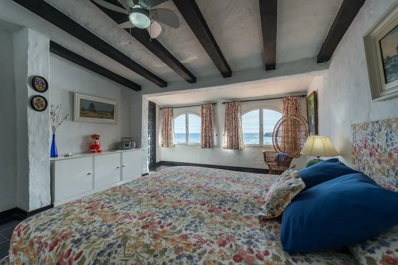 Villa Coki Deluxe - First Line Of The Beach Telde Spain